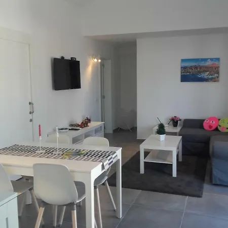 Casa Serafin Primera Linea 40b *