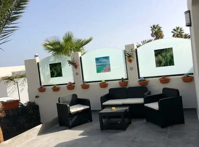 Casa Serafin Primera Linea 40b Costa Teguise